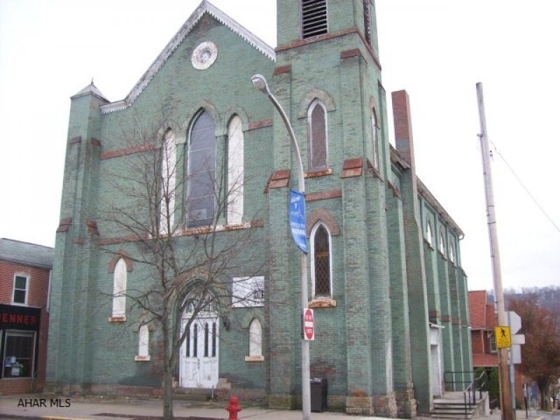 400 Allegheny Street Hollidaysburg, PA 16648 Stultz Real Estate Agency