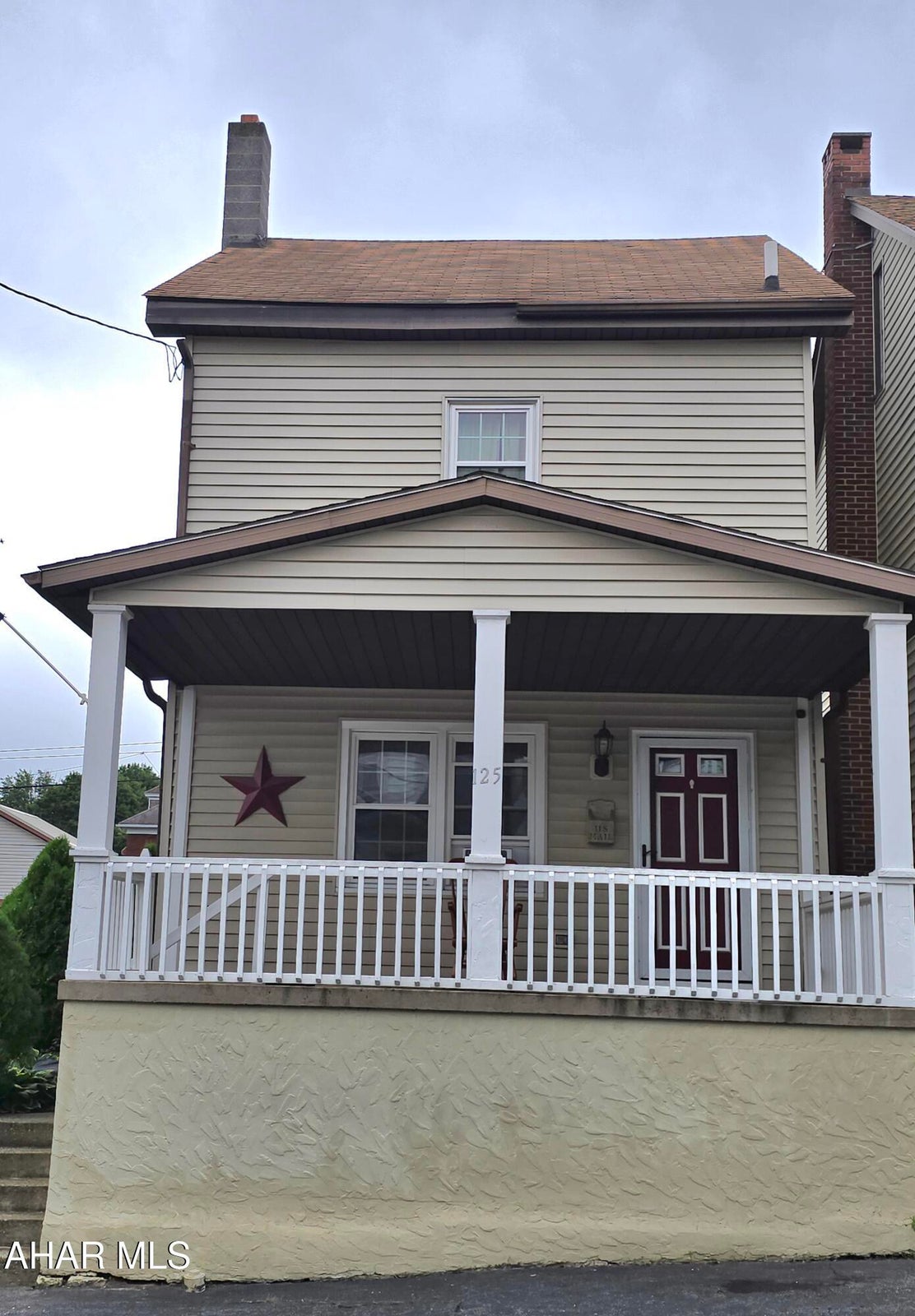 125 Crawford Ave
