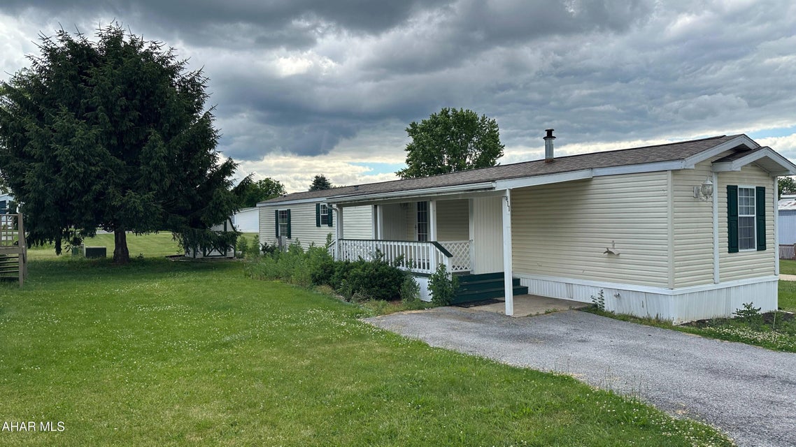 411 Brumbaugh Lane