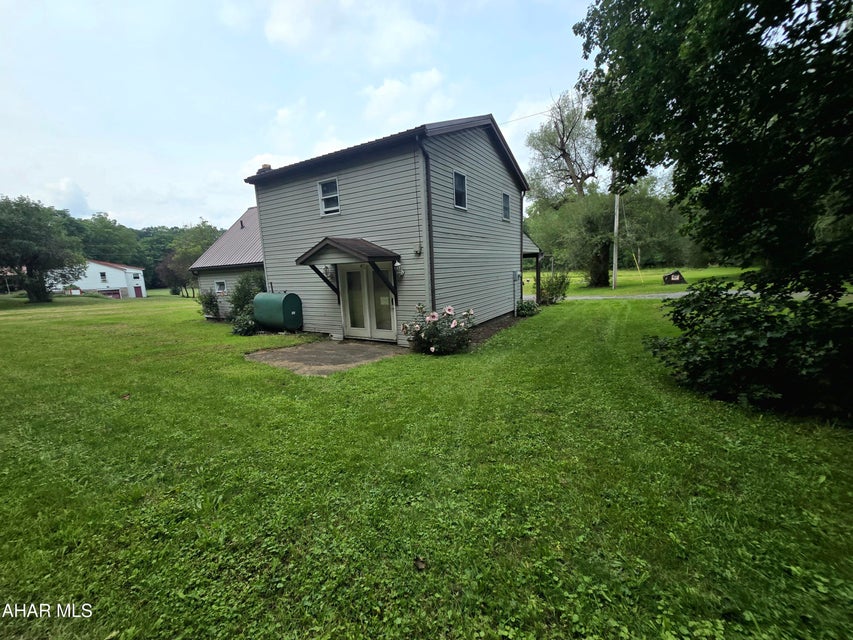 137 Blue Hole Road